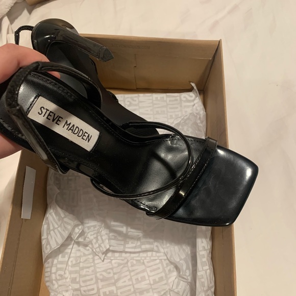 Steve Madden Black Heels NEW - Picture 2 of 4
